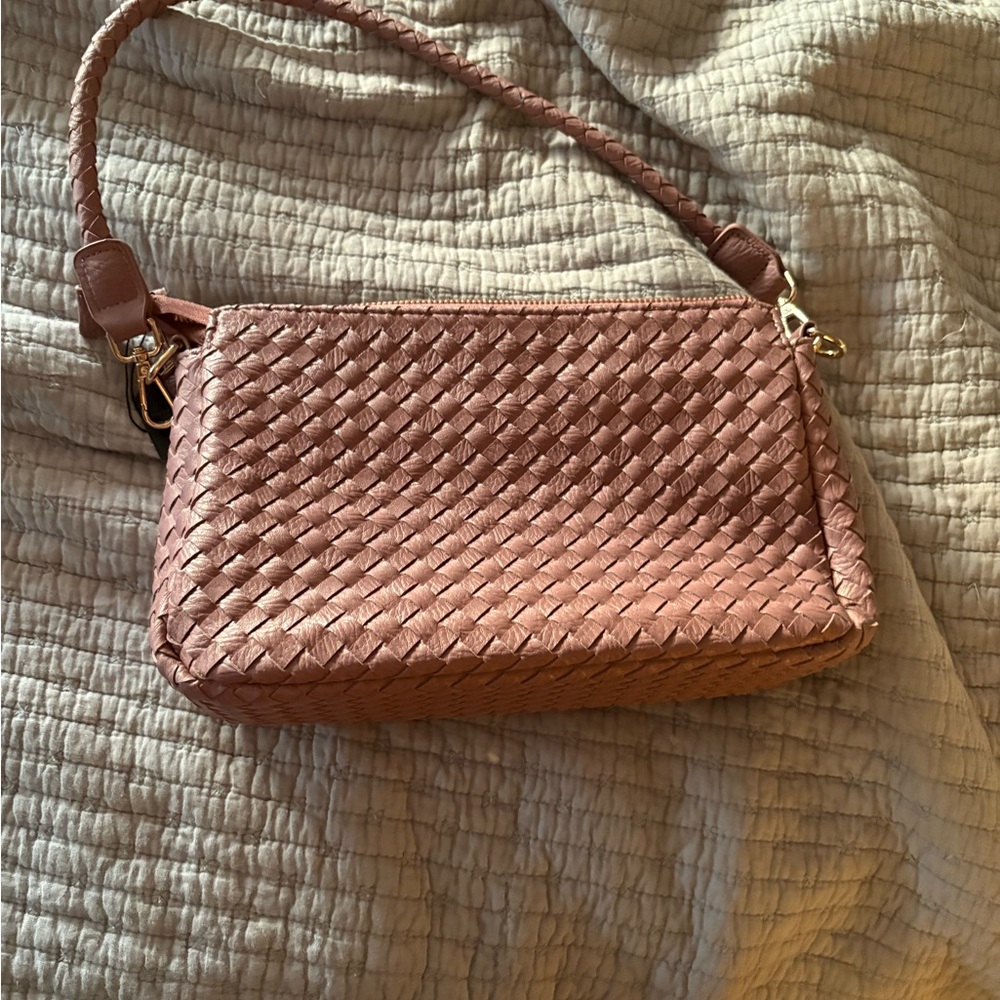 Modern and Chic Elle bag